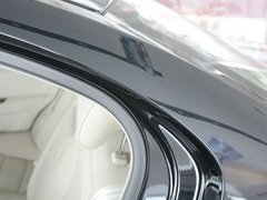 2011款 2.0L 自动 豪华版
