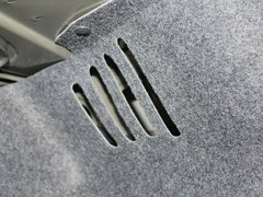 2011款 2.0L 自动 豪华版