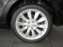 2011款 2.0L 自动 豪华版