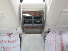 2011款 2.0L 自动 尊贵型