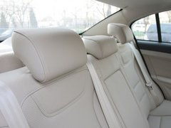 2011款 2.0L 自动 尊贵型
