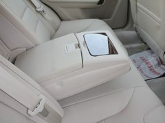 2011款 2.0L 自动 尊贵型