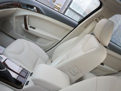 2011款 2.0L 自动 尊贵型