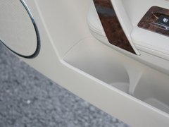 2011款 2.0L 自动 尊贵型