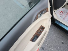 2011款 2.0L 自动 尊贵型