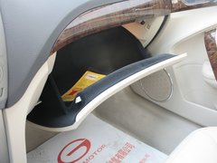 2011款 2.0L 自动 尊贵型