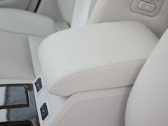 2011款 2.0L 自动 尊贵型