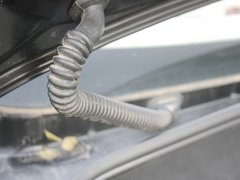 2011款 2.0L 自动 尊贵型