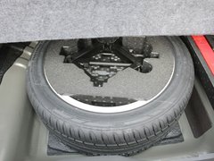 2011款 2.0L 自动 尊贵型