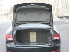 2011款 2.0L 自动 尊贵型