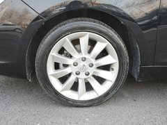 2011款 2.0L 自动 尊贵型