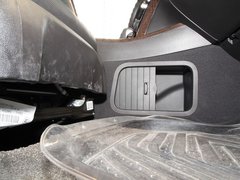 2011款 3.7L 自动 标准尊享运动版 7座