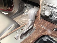 2011款 3.7L 自动 标准尊享运动版 7座