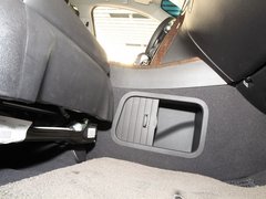 2011款 3.7L 自动 标准尊享运动版 7座