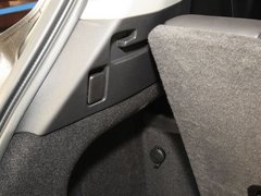 2011款 3.7L 自动 标准尊享运动版 7座