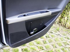 2011款 1.6 手动 尊逸型
