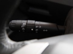 2011款 1.6 手動(dòng) 尊逸型