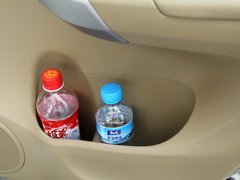 2011款 2.0T 手动 柴油两驱都市型 5座