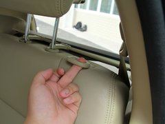 2011款 2.0T 手动 柴油两驱都市型 5座