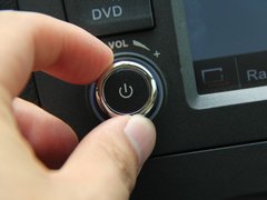 2011款 2.0T 手动 柴油两驱都市型 5座