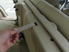 2011款 2.0T 手动 柴油两驱都市型 5座