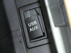 2011款 2.0T 手动 柴油两驱都市型 5座