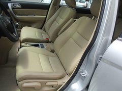 2011款 2.0T 手动 柴油两驱都市型 5座