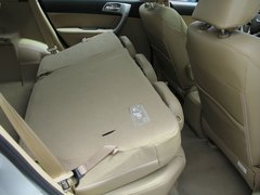 2011款 2.0T 手动 柴油两驱都市型 5座