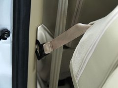 2011款 2.0T 手动 柴油两驱都市型 5座