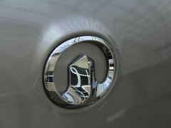2011款 2.0T 手动 柴油两驱都市型 5座