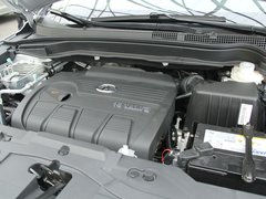 2011款 2.0T 手动 柴油两驱都市型 5座