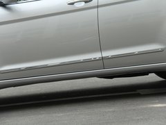 2011款 2.0T 手动 柴油两驱都市型 5座