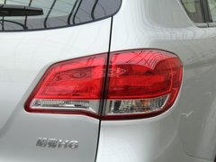 2011款 2.0T 手动 柴油两驱都市型 5座