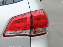 2011款 2.0T 手动 柴油两驱都市型 5座