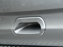 2011款 2.0T 手动 柴油两驱都市型 5座