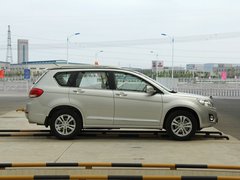 2011款 2.0T 手动 柴油两驱都市型 5座