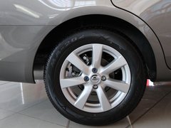 2011款 1.5L 手动 XL豪华版