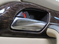 2011款 3.7L 自动 舒适尊享运动版 7座