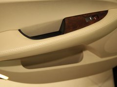 2011款 1.8T 自动 舒适汽油版