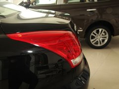 2011款 1.8T 自动 舒适汽油版