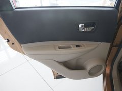 2011款 2.0L CVT XV 雷 2WD 5座
