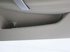 2011款 2.0L CVT XV 雷 2WD 5座