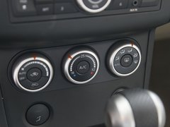 2011款 2.0L CVT XV 雷 2WD 5座