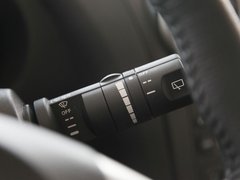 2011款 2.0L CVT XV 雷 2WD 5座