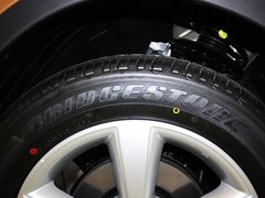 2011款 2.0L CVT XV 龙 4WD 5座