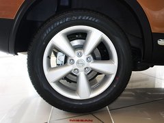 2011款 2.0L CVT XV 龙 4WD 5座