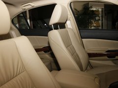 2011款 2.4L 自动 LX
