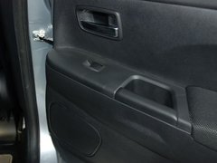 2011款 2.0L CVT 两驱 炫动版5座