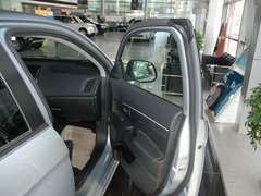 2011款 2.0L CVT 两驱 炫动版5座