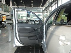 2011款 2.0L CVT 两驱 炫动版5座